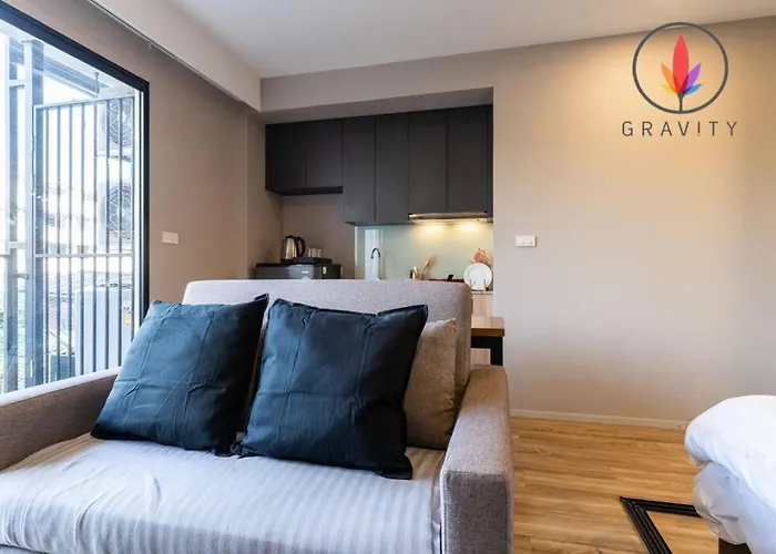 Bts S5 Surasak 900 Meters Near The Mekong River Pier Free Swimming Pool In Ferris Wheel Night Market Chinese Reception Center Apartment *