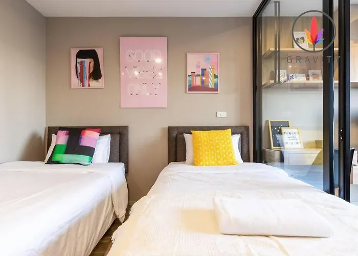 Bts S5 Surasak 900 Meters Near The Mekong River Pier Free Swimming Pool In Ferris Wheel Night Market Chinese Reception Center Apartment *